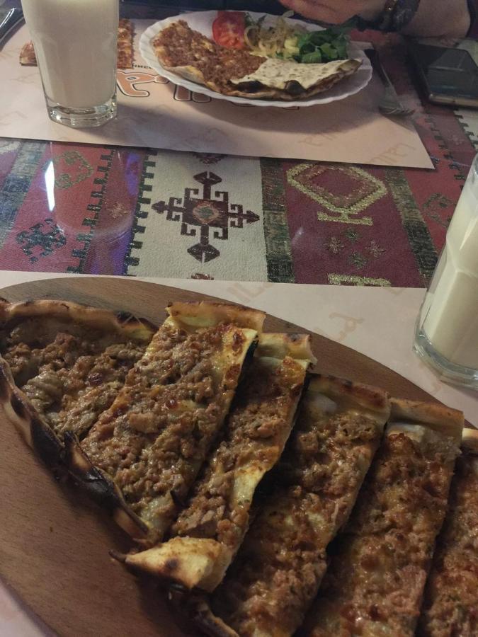 Krovat Na Deribasovskoy 오데사 외부 사진