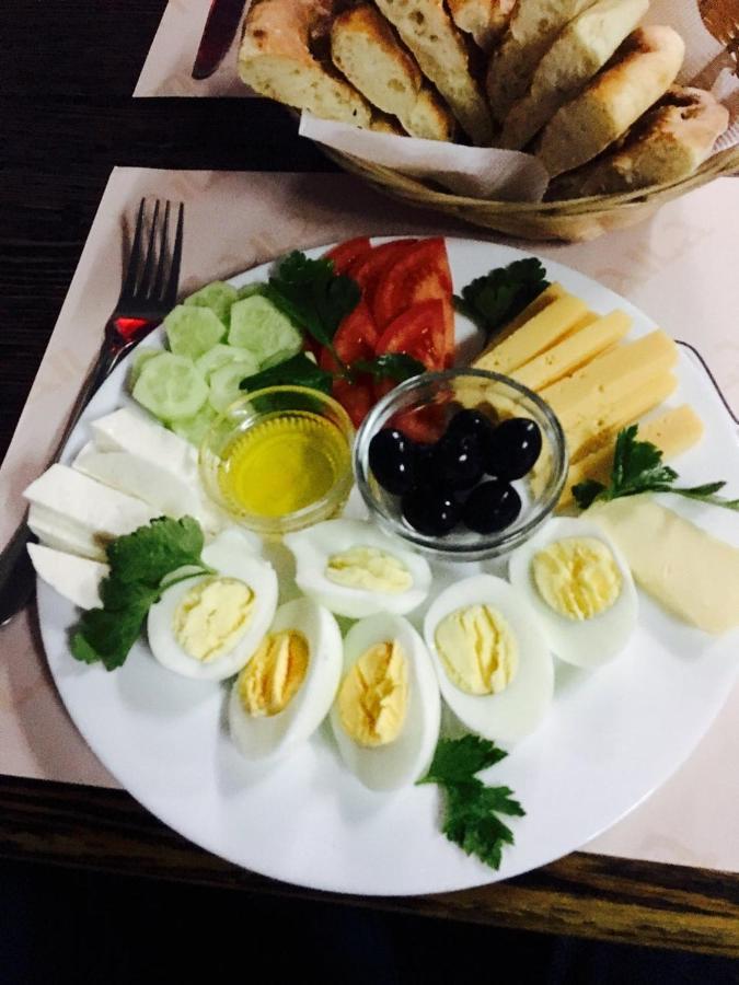 Krovat Na Deribasovskoy 오데사 외부 사진